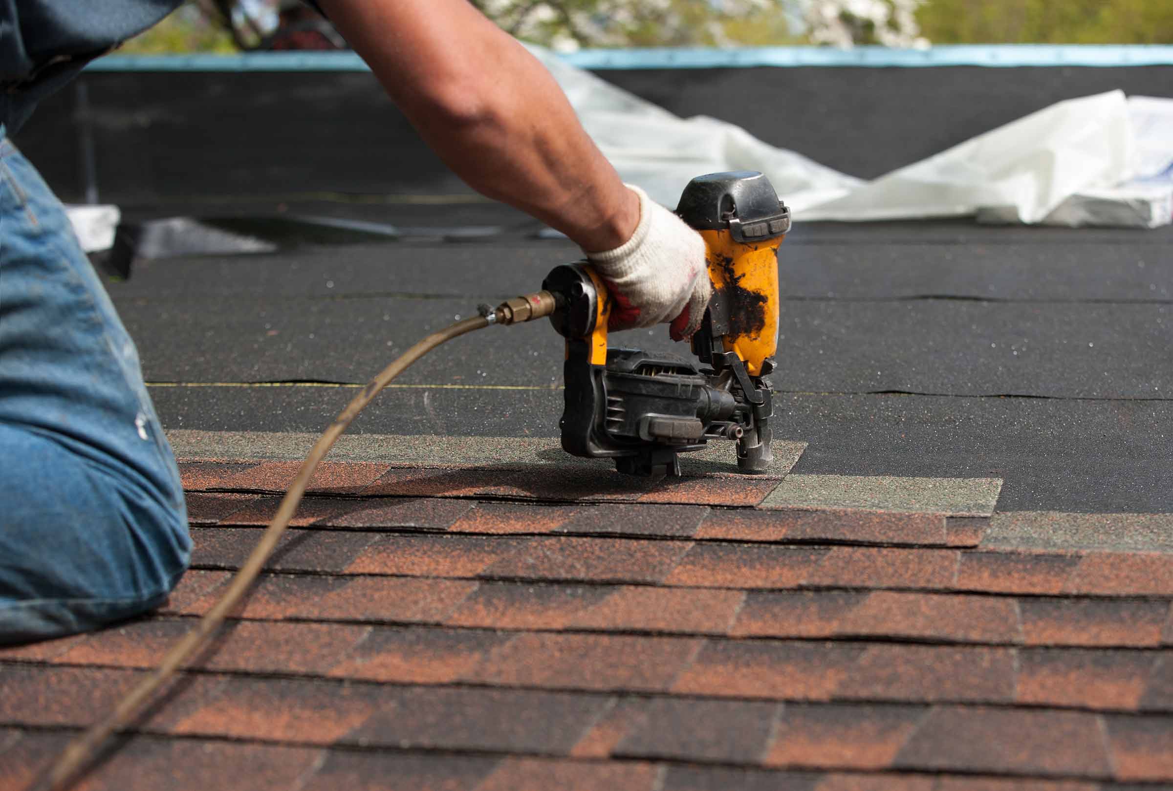 Valiant Roofing Image